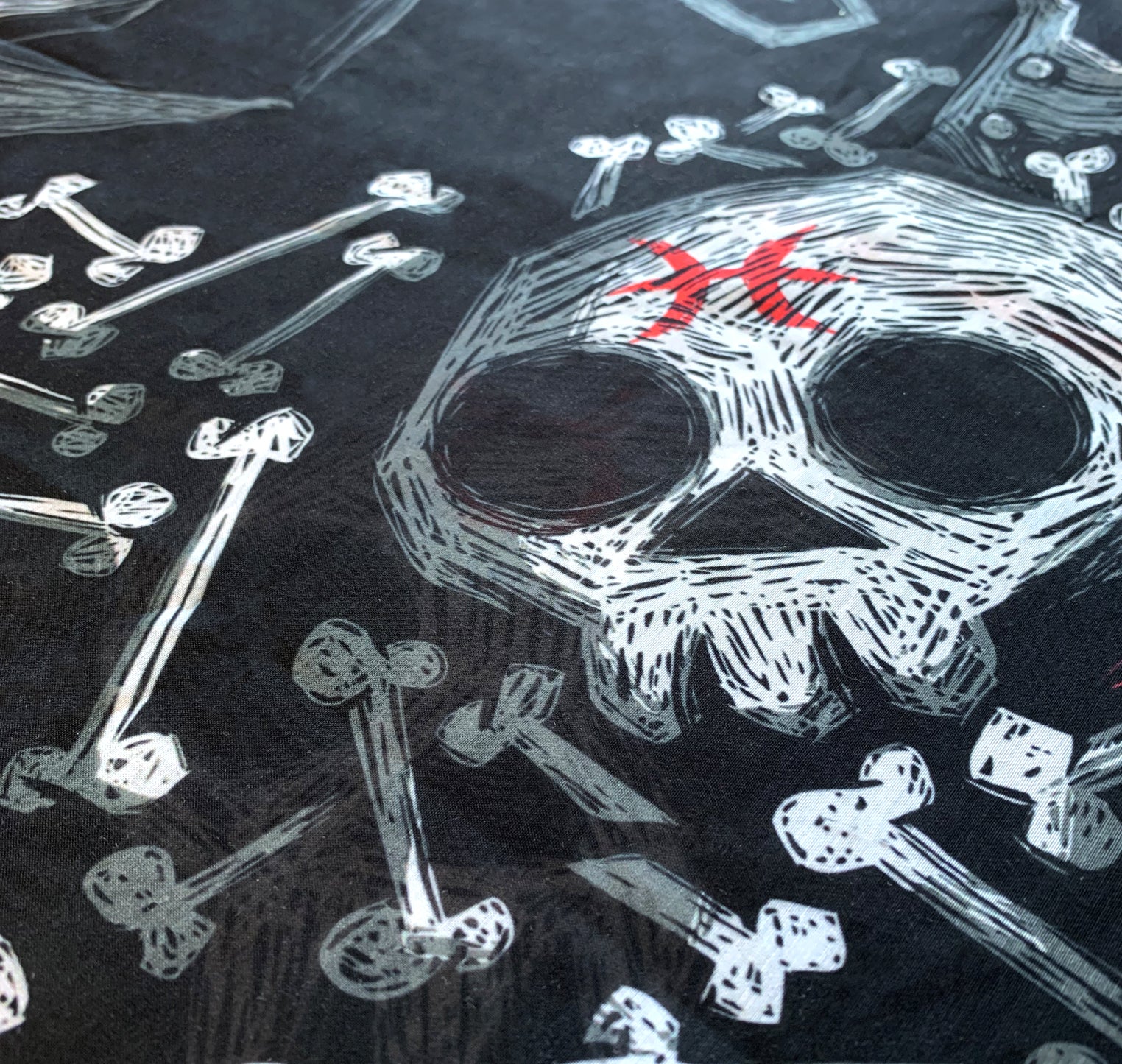 AKUMU INK INFERNAL RIVER šátek