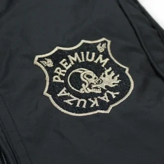 YAKUZA PREMIUM WESTE SCHWARZ